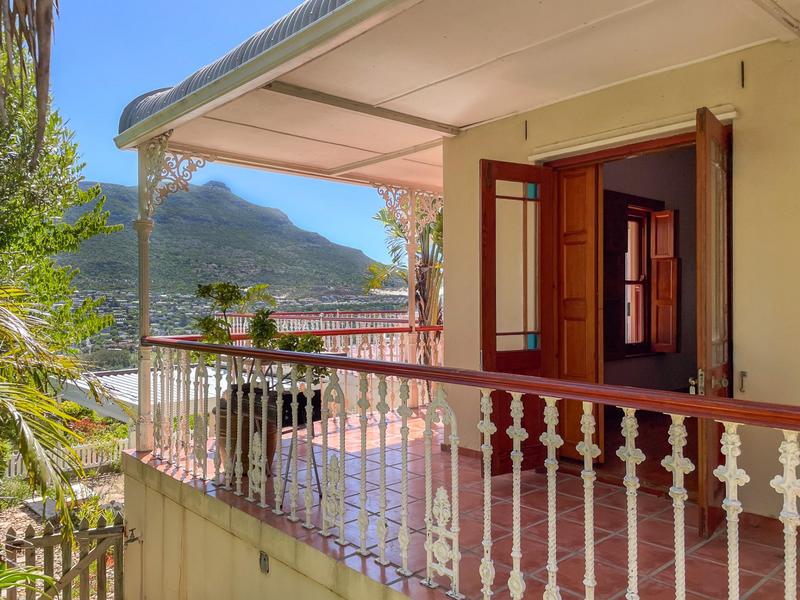 To Let 4 Bedroom Property for Rent in Hout Bay Western Cape